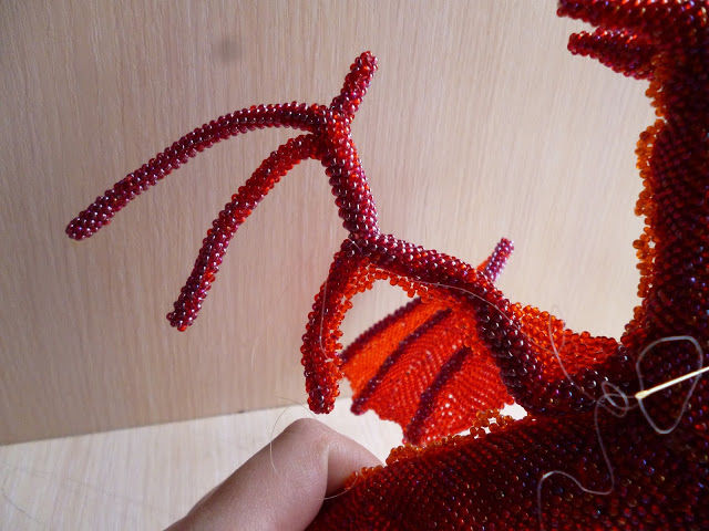 Плетем красного дракона из бисера, фото № 13