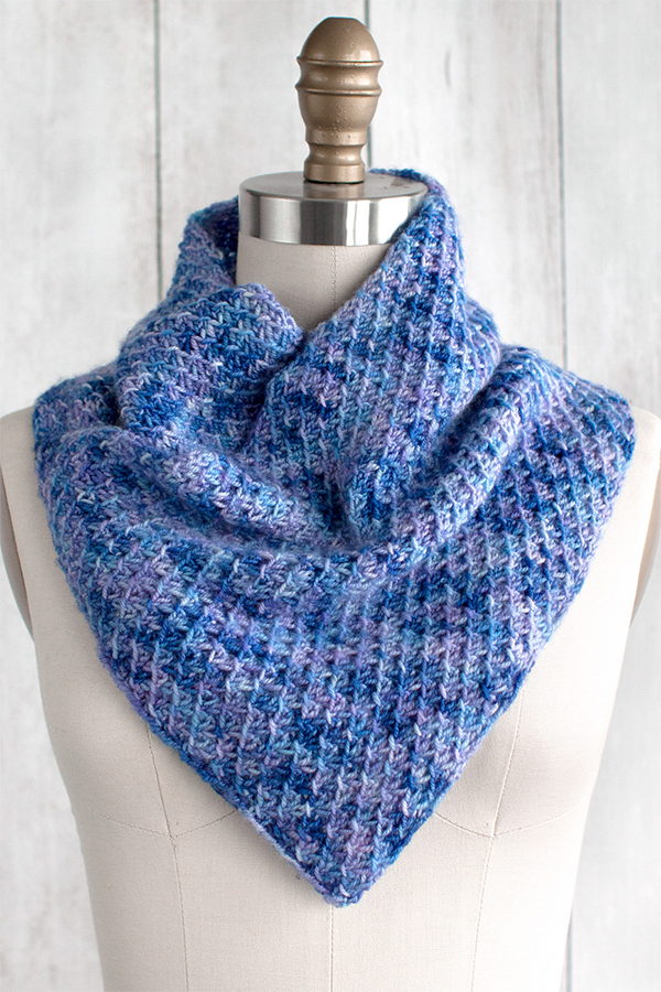 Free Knitting Pattern for 4 Row 4 Stitch Repeat Racimo Cowl