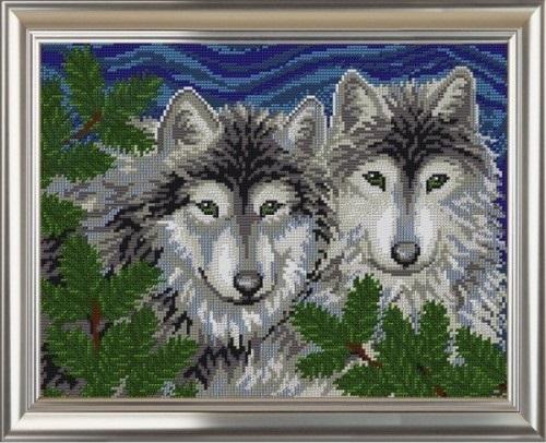 Вышитая картина с волками красиво и необычно дополнит интерьер любого помещения