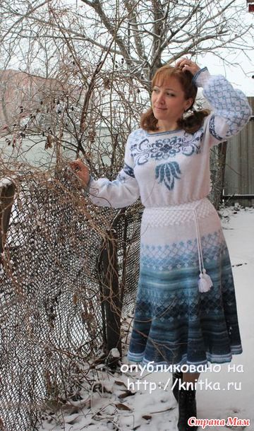 Платье Зимний ручей спицами. Работа Наталии Левиной. Вязание спицами.