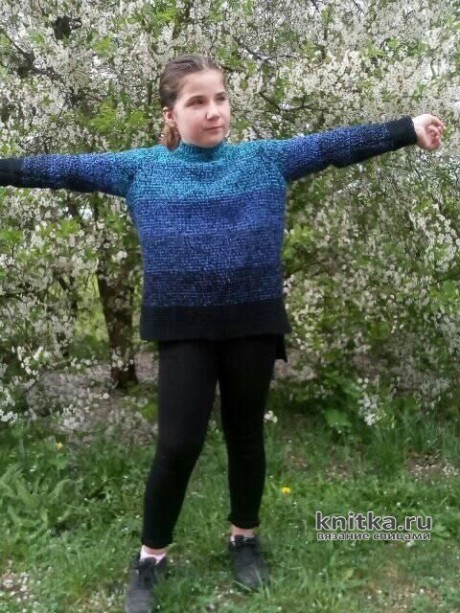 Вязаный свитер для девочки. Работа Татьяны Ивановны. Вязание спицами.