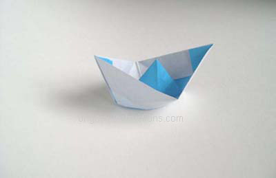 completed origami boat